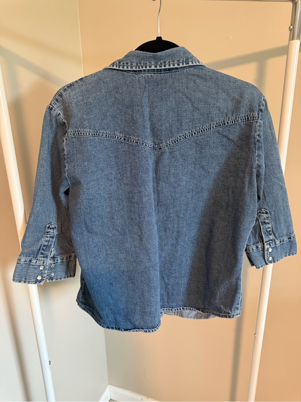 Old Navy Blue Denim Button-Down Shirt - Picture 4 of 8